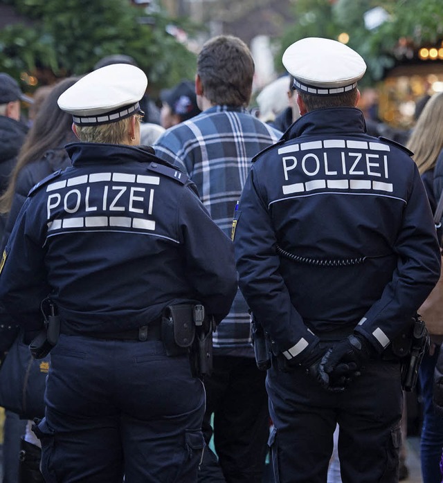 Polizeistreife in Stuttgart   | Foto: dpa