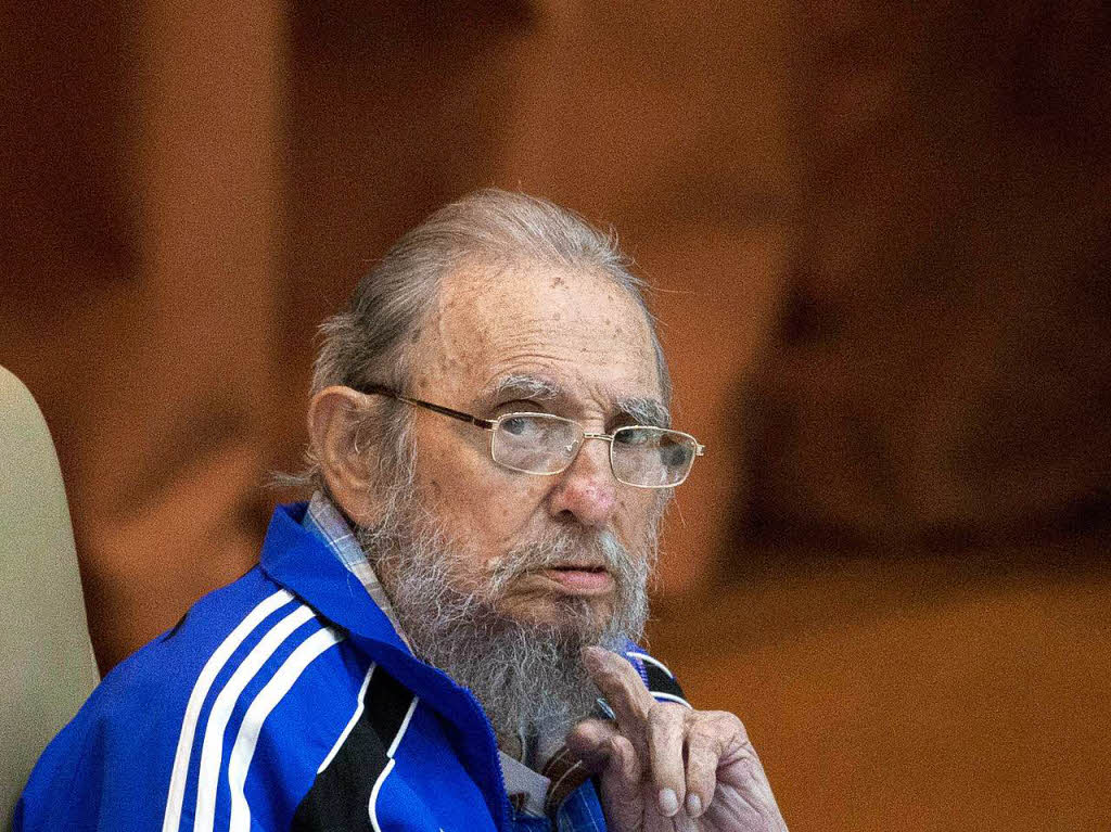 Der ehemalige kubanische Prsident Fidel Castro im Trainingsanzug, aufgenommen am 19.04.2016. Der Revolutionsfhrer, der Kuba 47 Jahre lang regierte, starb am 25.11.2016 im Alter von 90 Jahren.