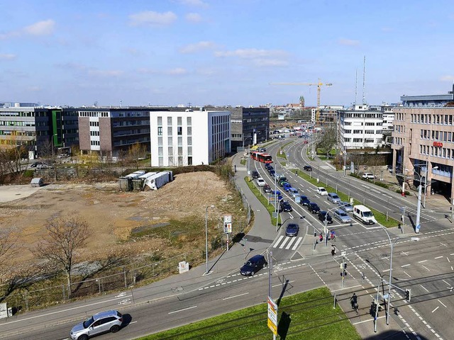 Die Brache an der Ecke zur Basler Strae soll bald bebaut werden.  | Foto: Ingo Schneider