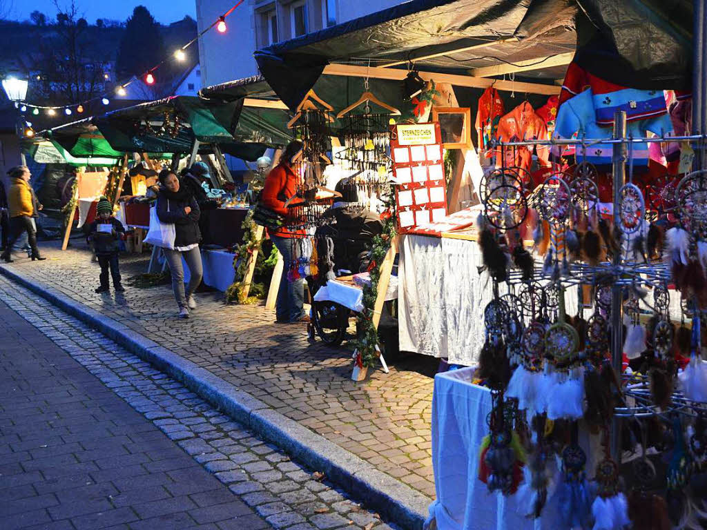 Impressionen vom Weihnachtsmarkt in Btzingen