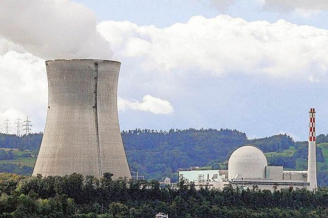 Schweizer stimmen gegen raschen Atomausstieg
