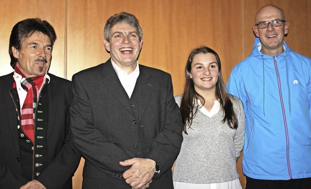 Sie wurden neu in den Vorstand des Ten...d Sportwart Michael Misseler (rechts).  | Foto: Martha Weishaar