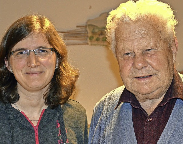 Sandra Saier wurde zur Kassiererin des...e fr 75 Jahre Mitgliedschaft geehrt.   | Foto: Alexandra Wehrle