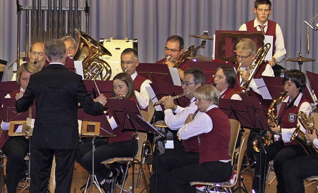 Viele Blasmusik-Genres wurden beim Dop...rt im Ringsheimer Brgersaal bedient.   | Foto: Adelbert Mutz