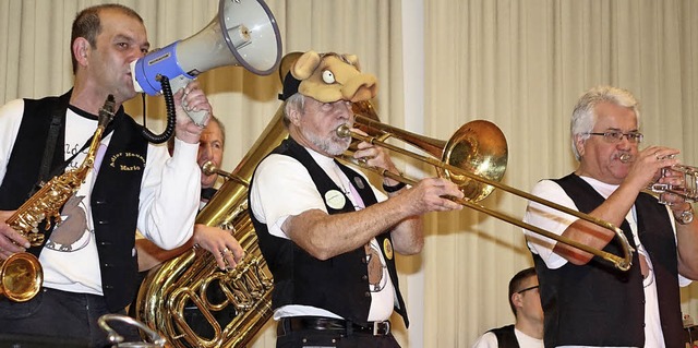 Gusti Kummerers &#8222;Wildsaumusik&#8220; in voller Aktion  | Foto: Hans-Jrgen Hege