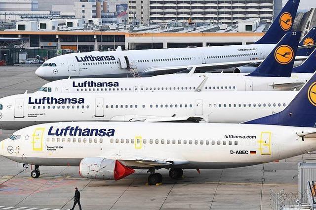 Piloten im Streik - Leere Cockpits bei Lufthansa in Stuttgart