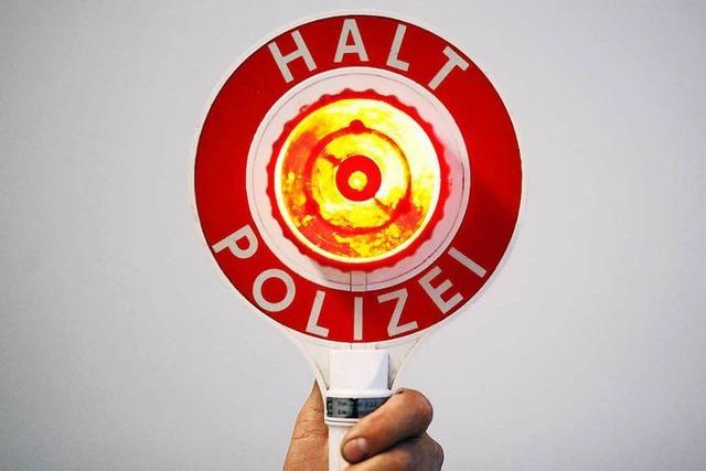 Unfall mit Fahrerflucht: Polizei Lörrach bittet um Hinweise