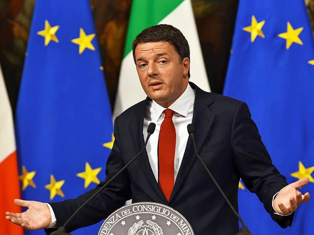 Will Italien reformfhiger machen: Pre...den Ausgang des Referendums geknpft.   | Foto: dpa