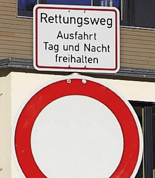 Mit einer zugeparkten Rettungszufahrt ...eit, der nun das Gericht beschftigte.  | Foto: GILG