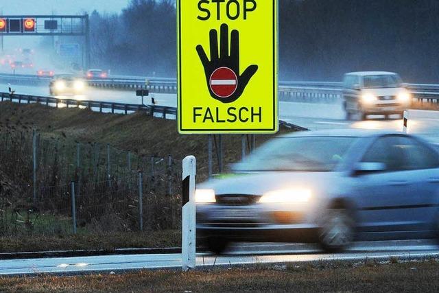 Polizei kann Geisterfahrerin nur durch Vollsperrung der A5 stoppen