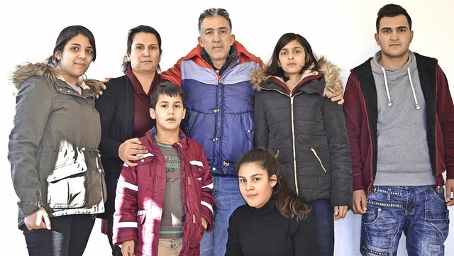 Die syrische Familie Osman ist in Frie...la und Fahmi, vorne Nuri und Sultane.   | Foto: Liane Schilling