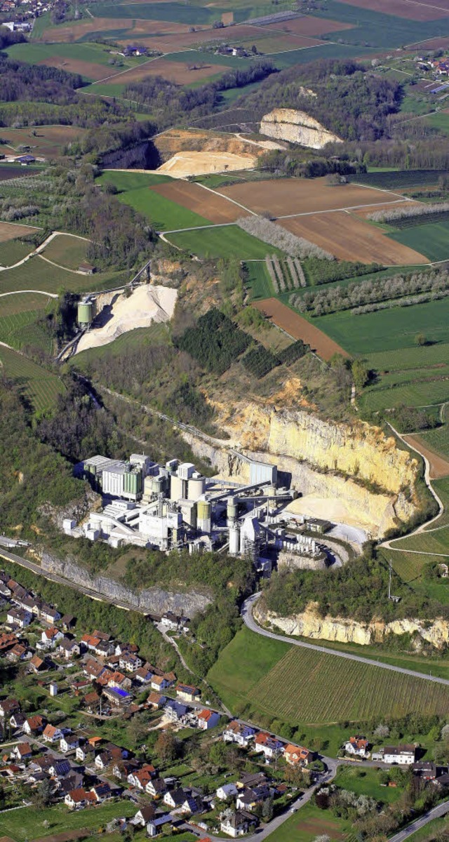 Das Kalkwerk Istein ist der grte Kalkproduzent in Baden-Wrttemberg.  | Foto: Erich Meyer