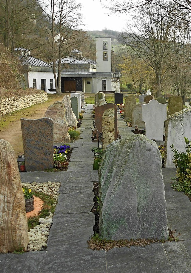 Im Ortschaftsrat Istein wurden Bedrfnisse fr den  Friedhof diskutiert.   | Foto: Langelott