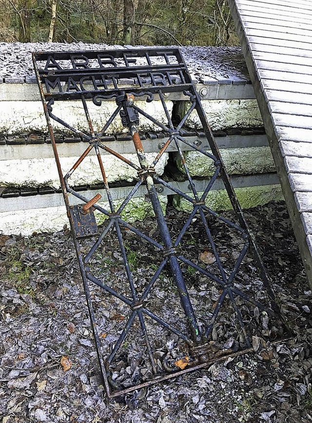 Rostig geworden: das jetzt gefundene Dachauer Tor   | Foto: AFP