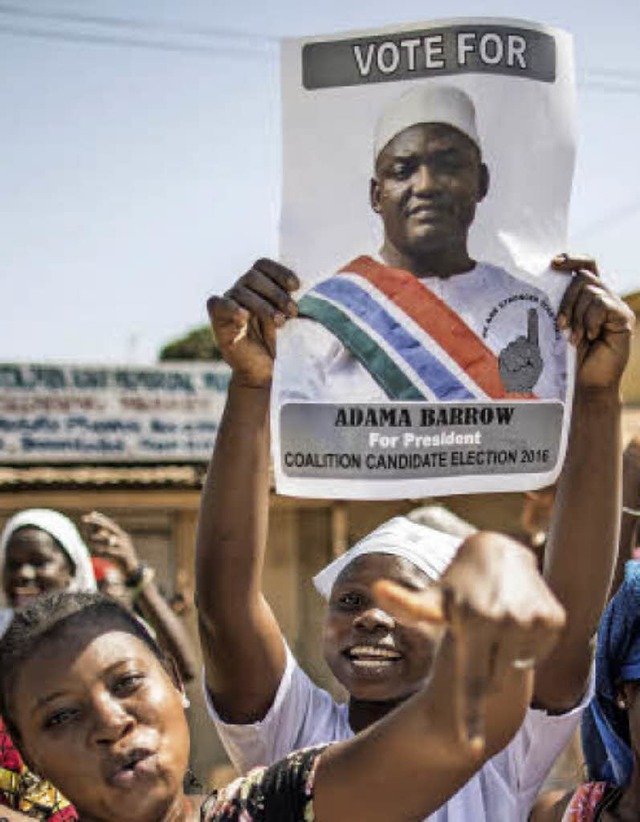 Jubel ber den Sieg von Adama Barrow   | Foto: AFP