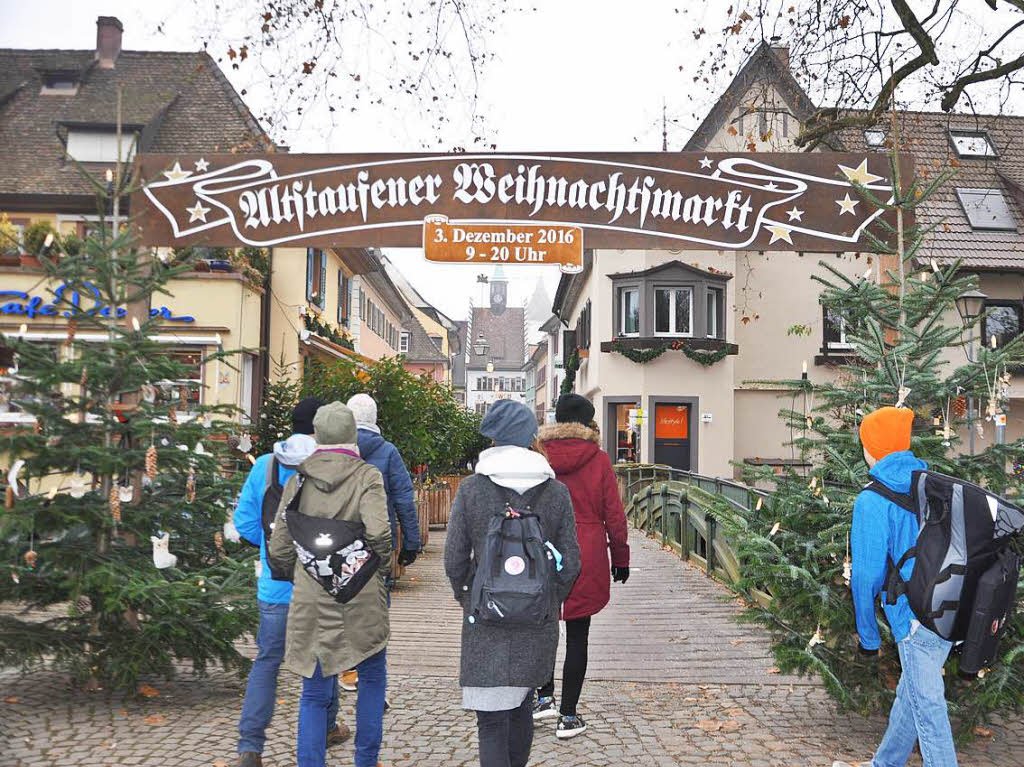 Der Weihnachtsmarkt in Staufen hat wieder zahlreiche Besucher angelockt.