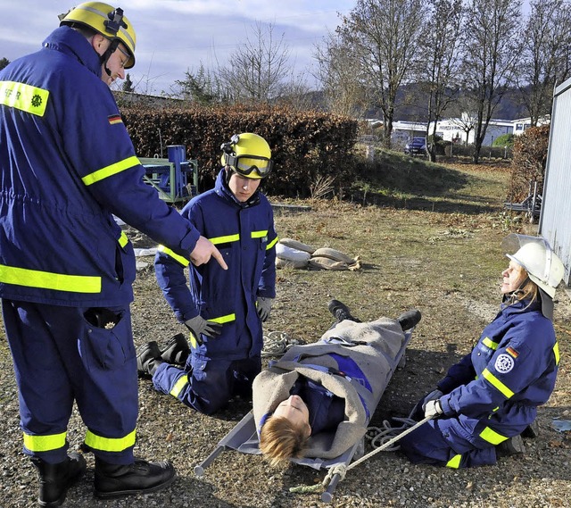 Die Rettung und Bergung verletzter Men...gkeiten unter Beweis stellen mussten.   | Foto: Bingold