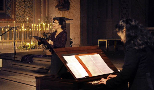 Anne L&#8217;Esprance (Sopran)  und Eva Valtov an der Truhenorgel   | Foto: Wolfgang Knstle