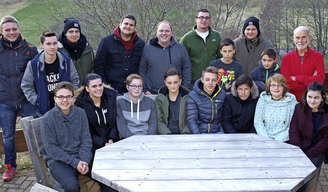 Die Jugendgruppe der Freiwilligen Feue... einer Wanderung am Fue des Belchen.   | Foto: Paul Schleer