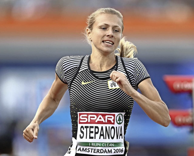 Eine mutige Leichtathletin: Julia Step...ng des Staatsdopings in Russland bei.   | Foto: DPA