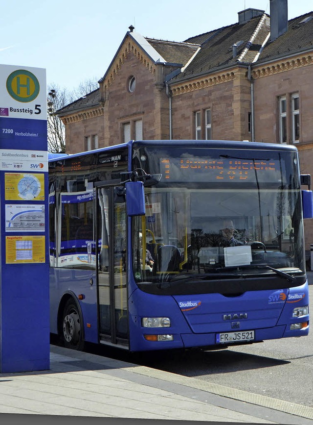 Der Fahrplan des Stadtbusses ist  unve...#8222;Minutenanpassungen&#8220; auf..   | Foto: Walser