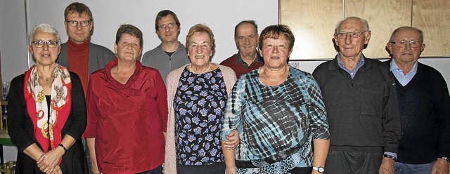 Der Vorstand des Achkarrer Kirchenchor...Geppert und Otto Schies (von rechts).   | Foto: Herbert Trogus