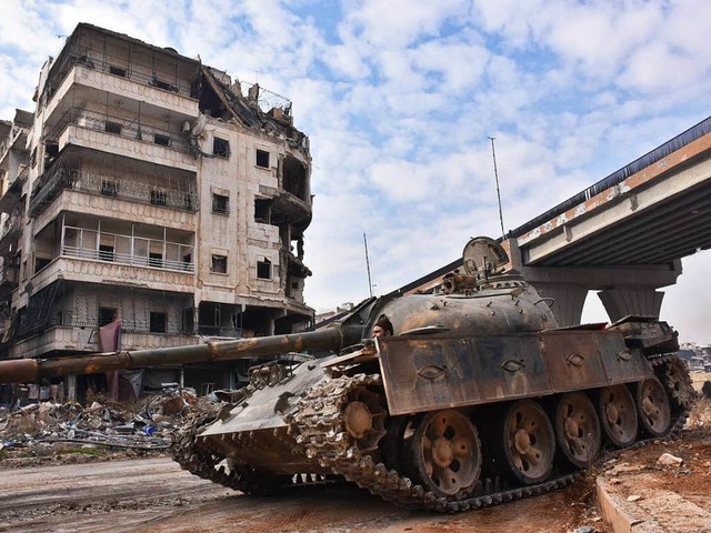 Nach wochenlangen Gefechten haben syri...truppen die  Altstadt Aleppos erobert.  | Foto: AFP