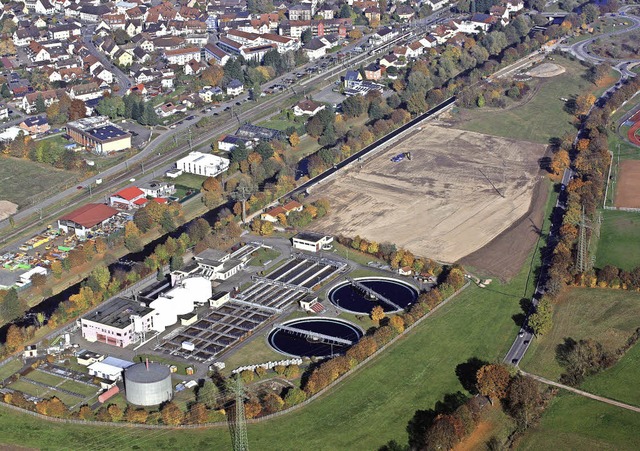 Gleich neben dem Steinener Klrwerk en...eine Tankstelle gebaut werden sollen.   | Foto: Erich Meyer