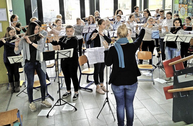 Querfltenensemble mit Musikern der Stdtischen und benachbarter Musikschulen   | Foto: pr