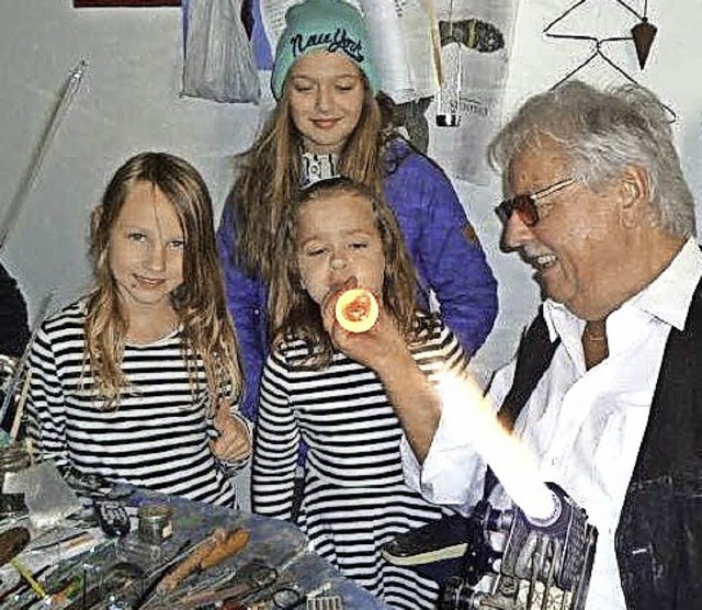 Bei Wilfried Markus knnen Kinder Kugeln blasen.   | Foto: Privat