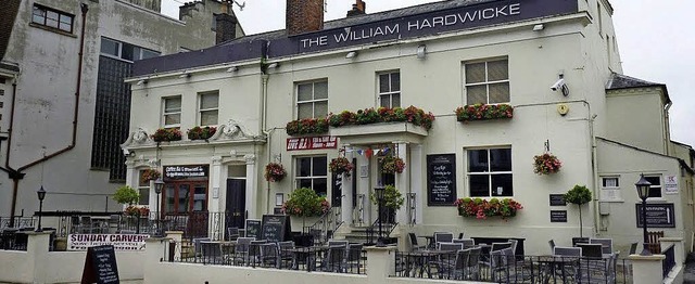 Der Pub William Hardwick ist eines von...reichen Musiklokalen in Bognor Regis.   | Foto: Clevett