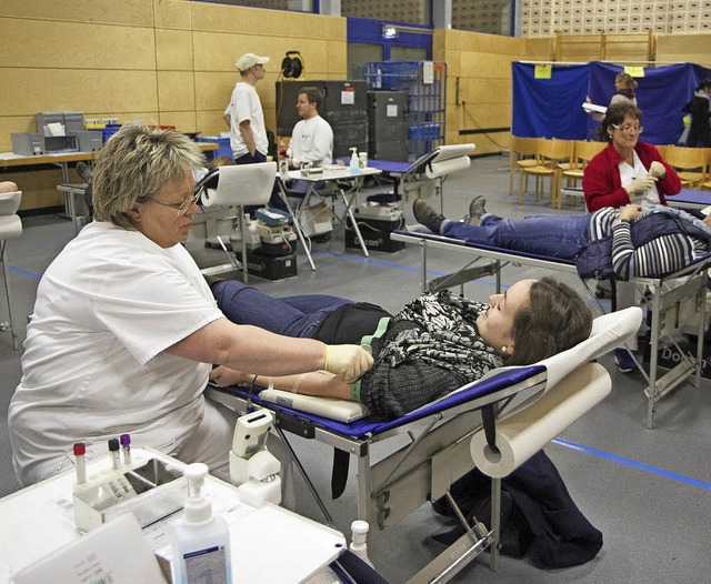 Blut kann nicht knstlich hergestellt ...es folgten mehr als hundert Menschen.   | Foto: Daniel Fleig