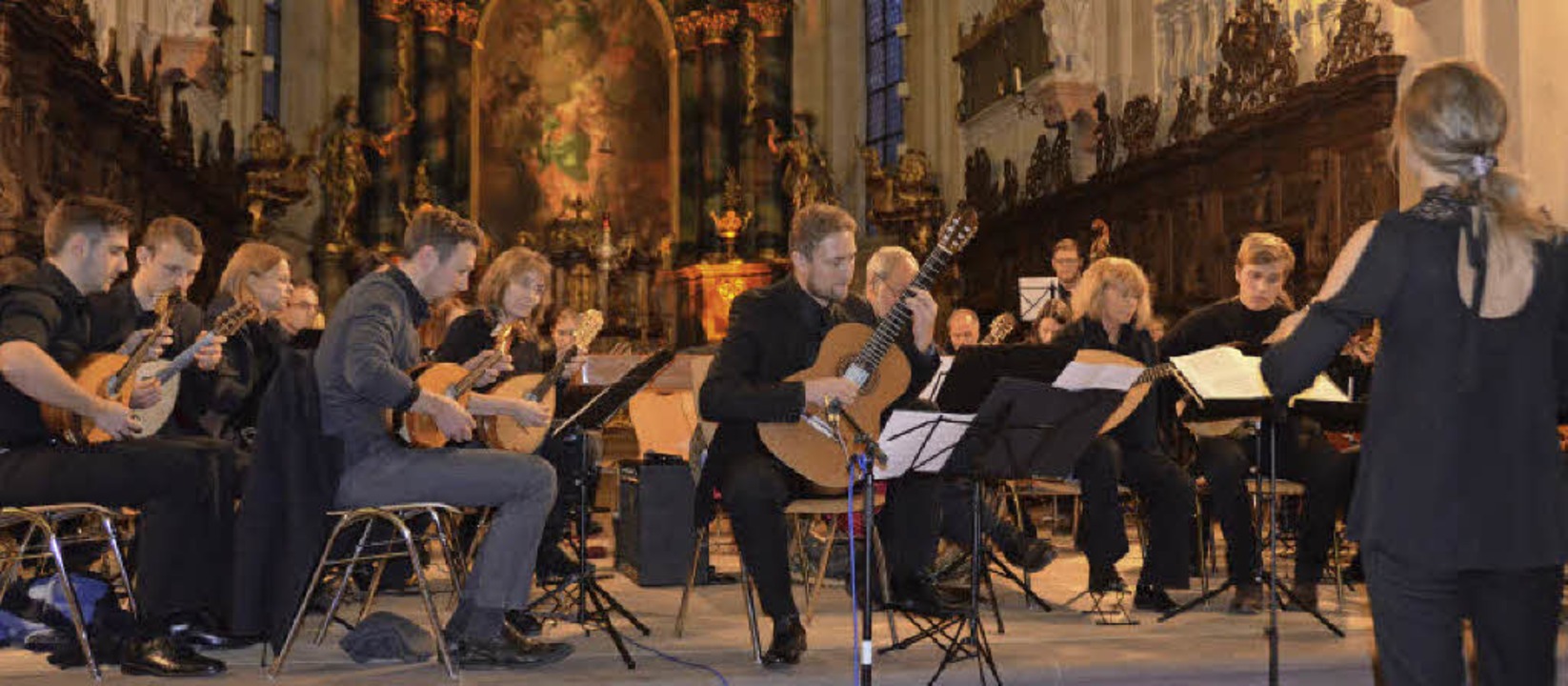 Entfachte beim Adventskonzert musikali...: der Mandolinenverein Kollnau-Gutach.  | Foto: Sylvia Sredniawa