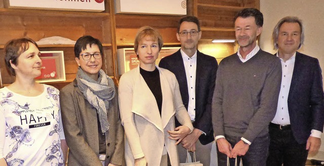 Konrad Hall (rechts) dankt Sibylle Koc...rs Museum nicht mglich gewesen wre.  | Foto: Rainer Bombardi