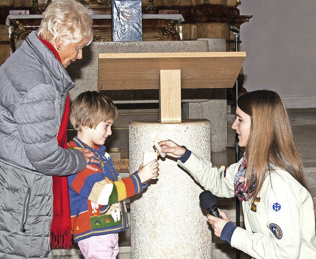 Bei einer Feier in der Stadtkapelle wu...hts ist Pfadfinderleiterin Anna Gro.   | Foto: Rothermel