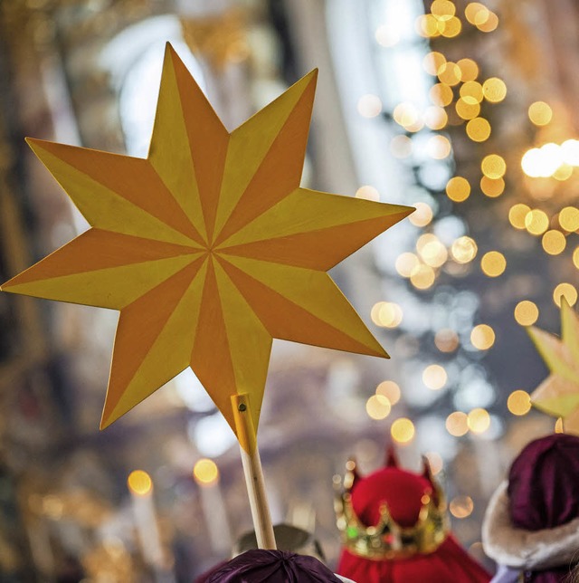 Bevor die Sternsinger loslaufen, gibt es Vorbereitungstreffen.    | Foto: dpa