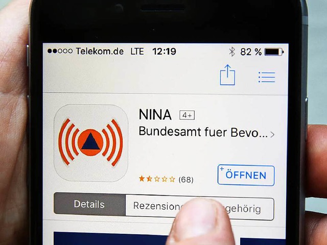 Die App Nina wird in Baden-Wrttemberg seit Ende Oktober genutzt.  | Foto: dpa