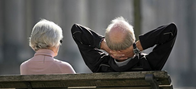 Senioren wollen sich nicht nur ausruhe...ger mit Hilfe einer Umfrage erkunden.   | Foto: dpa
