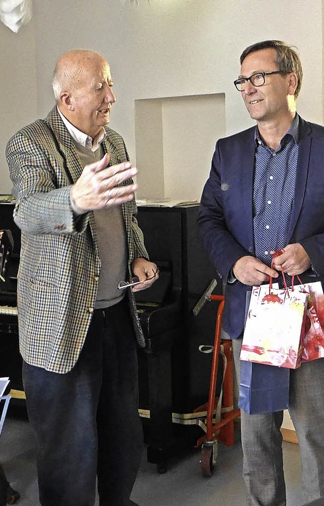 Jrg Weber begleitete regelmig das S...m Stiftsleiter Wolfgang Ruf (rechts).   | Foto: ZVG