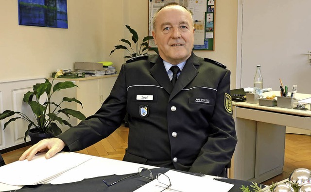 Harry Zepf war seit 1989 im Polizeirev...ldkirch, davon 13 Jahre Revierleiter.   | Foto: Sylvia Sredniawa