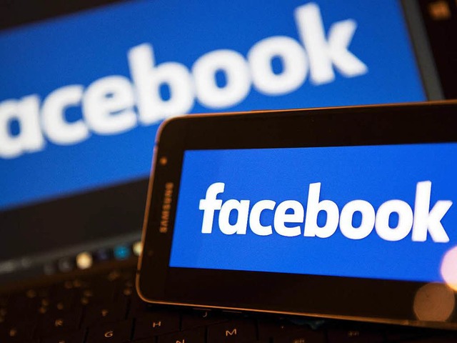 Die deutsche Politik droht Facebook mi...Hassbotschaften nicht gelscht werden.  | Foto: AFP