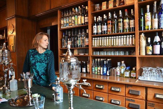 In der Sthlinger Apotheke erffnet ein Laden fr Absinth, Gin und andere Spirituosen