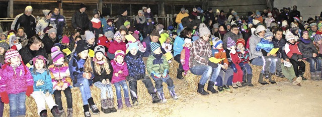 Ihr Kinderlein kommet ... Zum Adventsl...ssen auch viele Eltern und Groeltern.  | Foto: Christa Maier