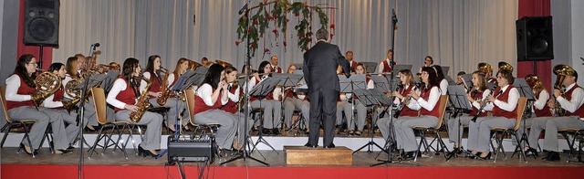 Sasbach. Der Musikverein bei der Auffhrung des Weihnachtskonzert.  | Foto: Roland Vitt