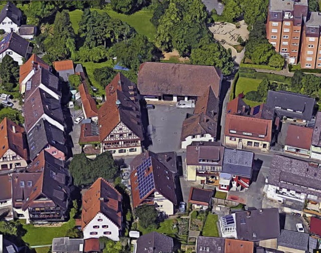 Das Stube-Areal  an der Blumenstrae (...nd die Ballspielwiese mit Spielplatz.   | Foto: Google-Luftbild/GeoDasis-DE/BKG