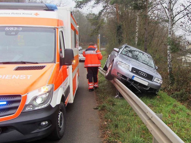 Der Fahrer wurde leicht verletzt, den ...den schtzt die Polizei auf 4000 Euro.  | Foto: Polizei Mllheim