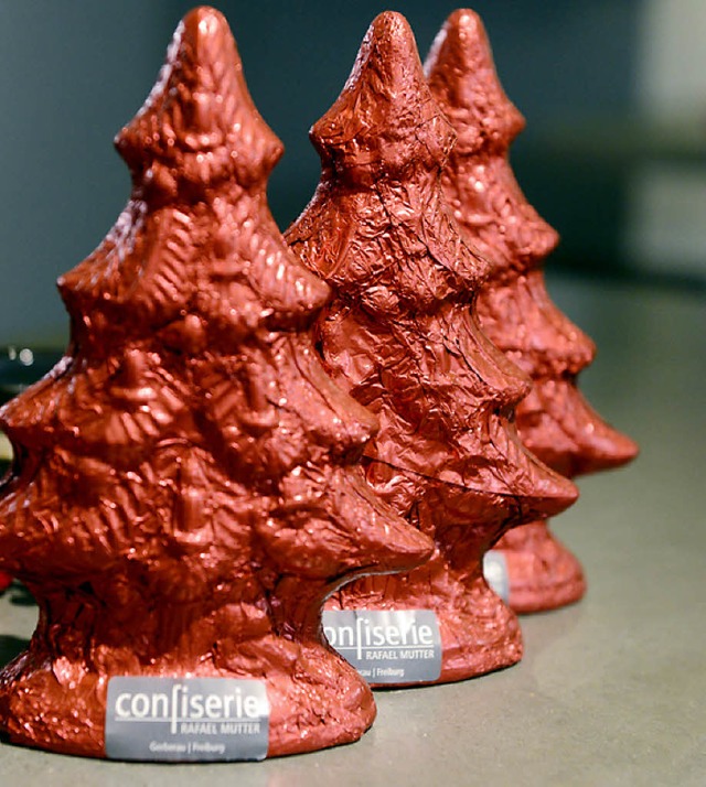 Schokolade-Weihnachtsbaum in mildem Rot.  | Foto: Rita Eggstein