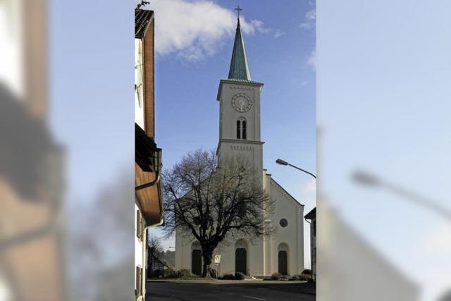 Kirche strahlt in festlichem Glanz