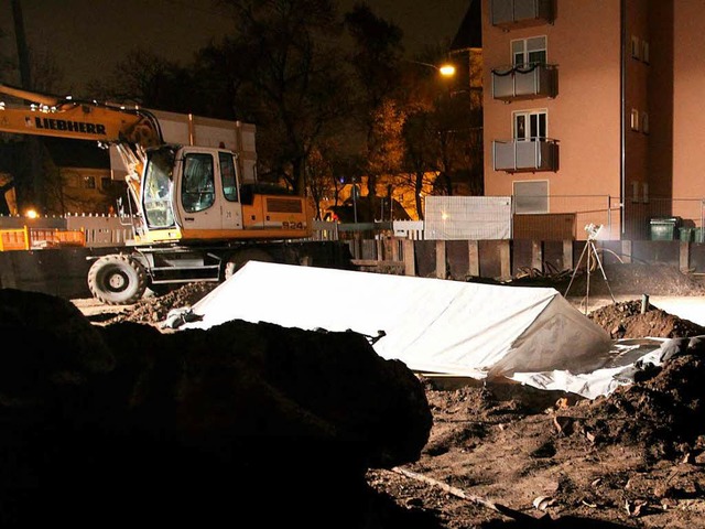 Bei Erdarbeiten wurde in Augsburg eine...gerbombe aus dem 2. Weltkrieg gefunden  | Foto: dpa