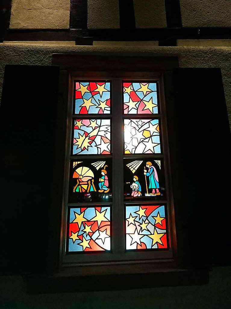 Das Fenster des Englerbeck-Huus in der Gundelfinger Ortsmitte war weihnachtlich geschmckt.